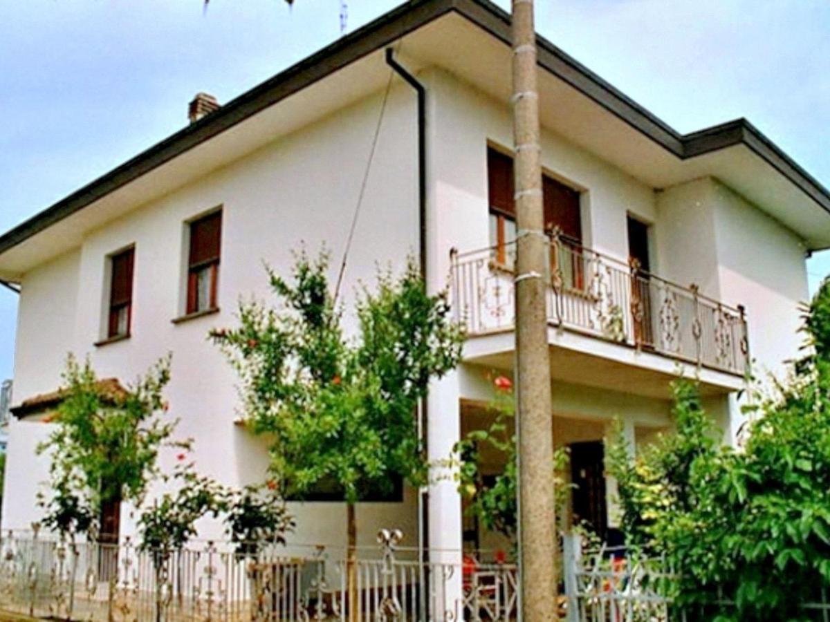Belvilla By Oyo Venturi Cherry Gatteo a Mare Kültér fotó